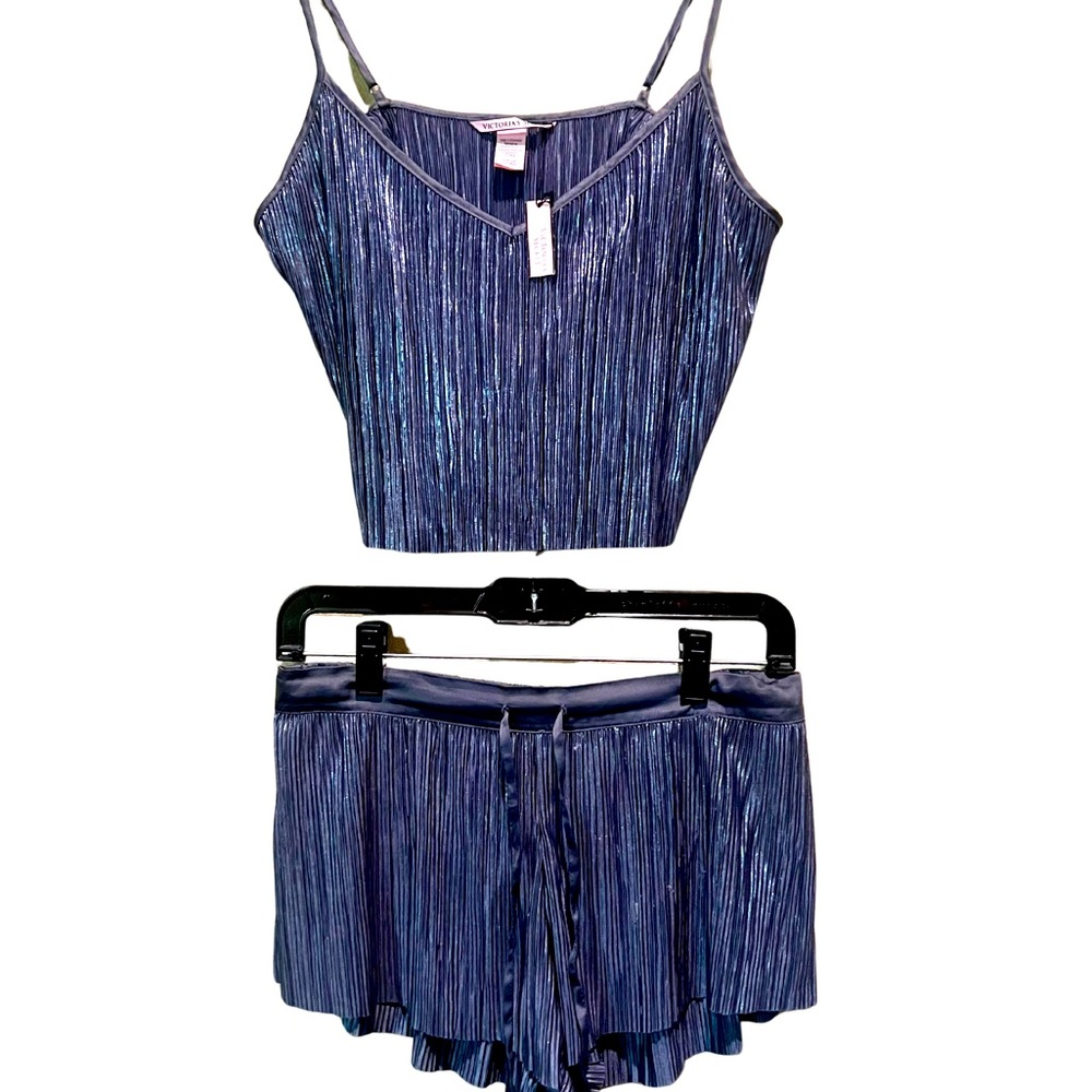 Victoria's Secret Shimmering Gray Pajama Set Small